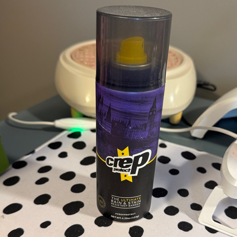 Black and Yellow Rain & Stain Spray